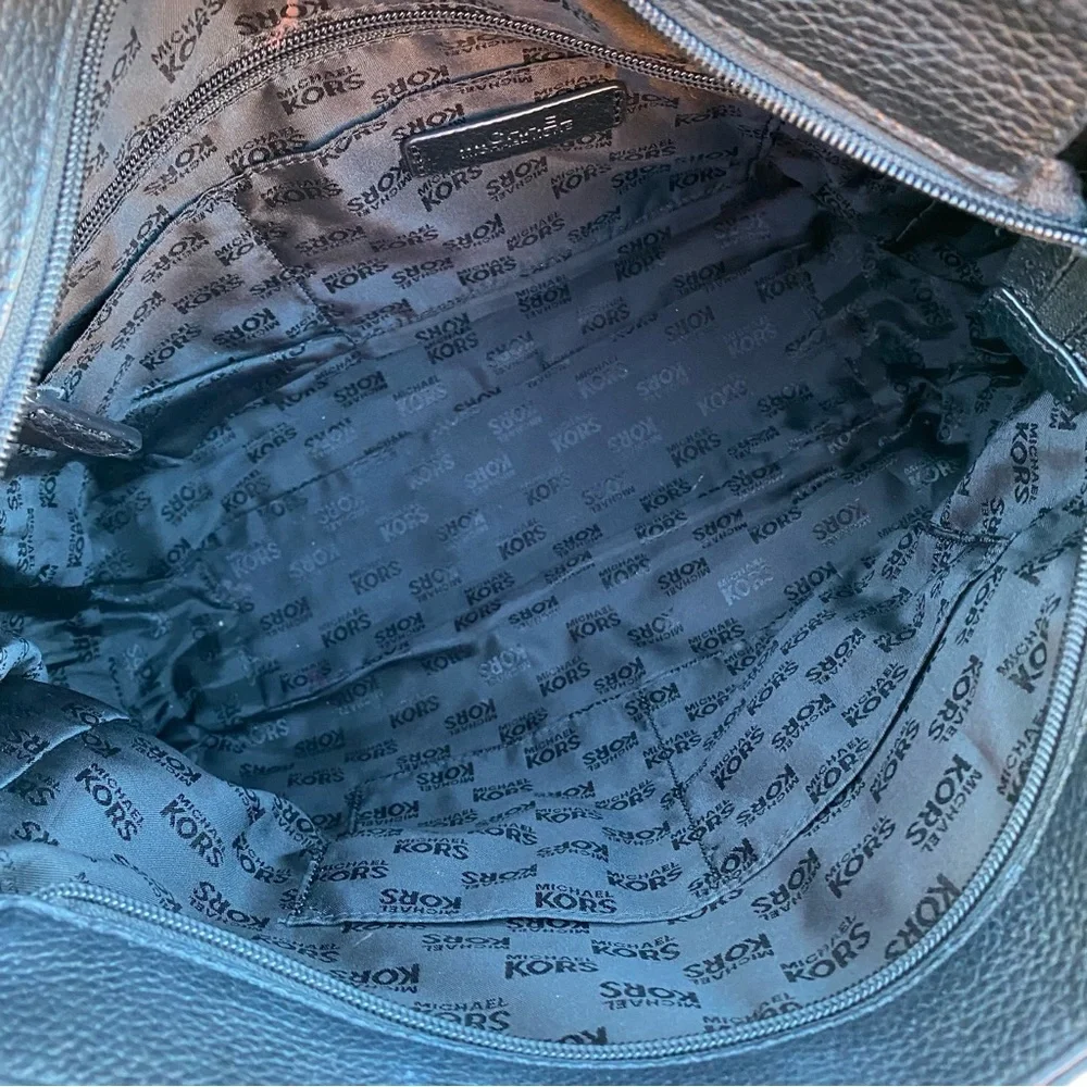 SOLD Michael Kors Large Pebbled Leather Hobo Shoulder Bag - Picture 13 of 14